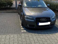 Grau Gebraucht 2006 Audi A3 Sportback Ambiente Limousine | 2.500 € (Fairer Preis)