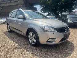 Silber Gebraucht 2012 Kia Ceed Sportswagon Kombi | 3.990 € (Superpreis)