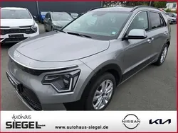 Grau Gebraucht 2023 Kia e-Niro Comfort SUV | 27.990 € (Fairer Preis)