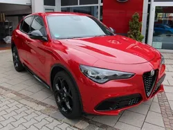 Colore esterno (rosso alfa, un Gebraucht 2023 Alfa Romeo Stelvio Competizione SUV | 43.900 € (Fairer Preis)