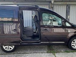 Violet Gebraucht 2015 VW Caddy Highline Van / Kleinbus | 10.999 € (Fairer Preis)