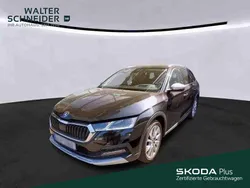 Schwarzmagic perleffekt (metallic) Gebraucht 2022 Skoda Octavia Kombi | 29.350 € (Guter Preis)