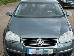 Gebraucht 2006 VW Jetta Limousine | 2.200 € (Etwas zu teuer)