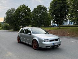 Silber Gebraucht 2002 VW Golf IV Highline Kleinwagen | 1.500 € (Guter Preis)