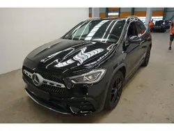 Nachtschwarz unilack Gebraucht 2022 Mercedes GLA200 AMG line SUV | 32.990 € (Fairer Preis)