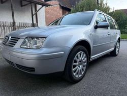 Silber Gebraucht 2003 VW Bora Trendline Limousine | 3.800 € (Fairer Preis)