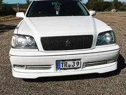 Weiß Gebraucht 1999 Toyota Crown Limousine | 15.000 €