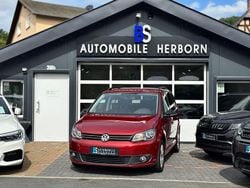 Rot Gebraucht 2012 VW Touran Match Van / Kleinbus | 8.990 € (Fairer Preis)