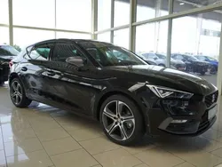 Midnight schwarz Neu 2024 Seat Leon FR Limousine | 30.410 € (Guter Preis)
