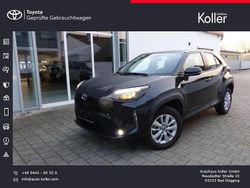 Silber Gebraucht 2024 Toyota Yaris Cross Team SUV | 24.200 €