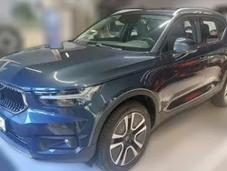 Blau metallic Gebraucht 2021 Volvo XC40 Momentum SUV | 25.690 € (Fairer Preis)