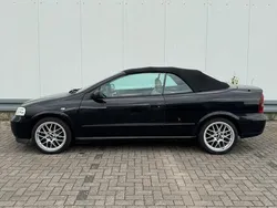 Schwarz Gebraucht 2004 Opel Astra Cabriolet Cabrio | 1.450 € (Fairer Preis)