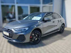 Grau Neu 2025 Audi A3 Sportback e-tron S-Line Limousine | 49.980 € (Fairer Preis)