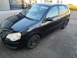 Schwarz Gebraucht 2006 VW Polo Limousine | 1.950 € (Fairer Preis)
