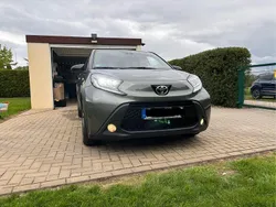 Grün Gebraucht 2023 Toyota Aygo Pulse Kleinwagen | 14.500 € (Guter Preis)