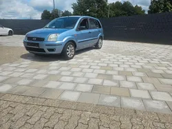 Blau Gebraucht 2005 Ford Fusion Limousine | 2.950 € (Fairer Preis)