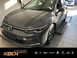 Delfingrau metallic Gebraucht 2022 VW Golf VIII Style Limousine | 26.430 € (Guter Preis)