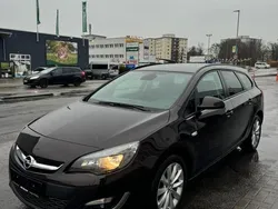 Braun Gebraucht 2013 Opel Astra Active Kombi | 7.999 € (Etwas zu teuer)