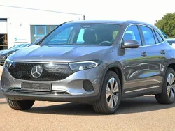 Grau Gebraucht 2024 Mercedes EQA300 Progressive SUV | 32.190 € (Superpreis)