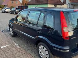 Blau Gebraucht 2005 Ford Fusion Limousine | 2.000 € (Etwas zu teuer)