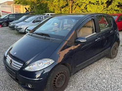 Blau Gebraucht 2005 Mercedes A200 Kleinwagen | 750 € (Superpreis)