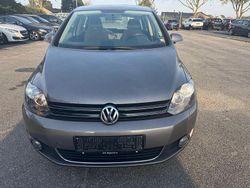 Braun Gebraucht 2010 VW Golf Plus Cross Highline Van / Kleinbus | 4.900 € (Superpreis)