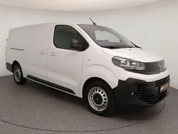 Weiß Gebraucht 2024 Opel Vivaro Van | 25.440 € (Guter Preis)