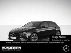 Kosmosschwarz metallic Gebraucht 2024 Mercedes A200 Night Limousine | 30.839 € (Fairer Preis)