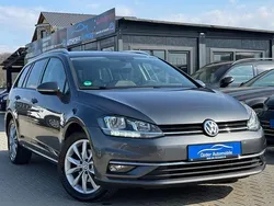 Indiumgrau metallic Gebraucht 2017 VW Golf VII Comfortline Kombi | 16.399 € (Fairer Preis)