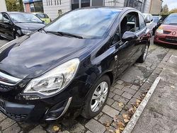 Schwarz Gebraucht 2011 Opel Corsa Satellite Kleinwagen | 2.990 € (Guter Preis)