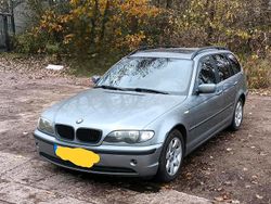 Grau Gebraucht 2004 BMW 320 Kombi | 2.500 € (Fairer Preis)