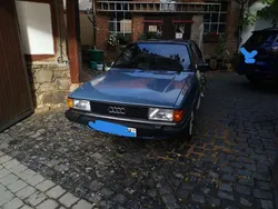 Blau Gebraucht 1982 Audi 80 Limousine | 4.999 €