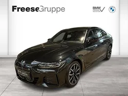 Schwarz Gebraucht 2022 BMW i4 Shadowline Limousine | 43.900 € (Fairer Preis)