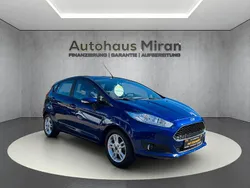 Blau Gebraucht 2016 Ford Fiesta Celebration Kleinwagen | 10.499 € (Fairer Preis)