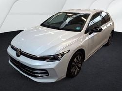 Oryxweiß perlmutteffekt (metallic) Gebraucht 2025 VW Golf VIII Goal Limousine | 29.950 € (Superpreis)