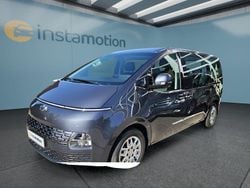 Grau Gebraucht 2024 Hyundai Staria Van | 40.899 € (Guter Preis)