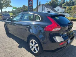 Schwarz Gebraucht 2016 Volvo V40 Kombi | 10.500 € (Fairer Preis)