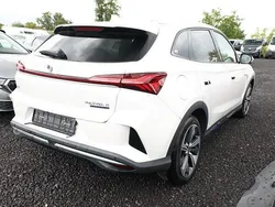 Pearl white pearl white Gebraucht 2021 MG Marvel R Performance SUV | 30.991 € (Etwas zu teuer)
