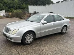 Silber Gebraucht 2004 Mercedes E220 Classic Limousine | 2.200 € (Superpreis)