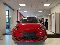 Rot Gebraucht 2023 Fiat 600E Red SUV | 28.990 € (Teuer)