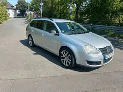 Silber Gebraucht 2007 VW Golf V Trendline Kombi | 2.500 € (Fairer Preis)