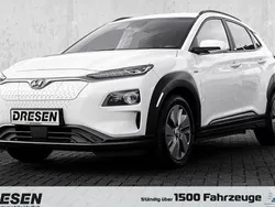Weiss Gebraucht 2021 Hyundai Kona Style SUV | 25.790 € (Fairer Preis)