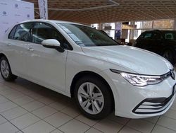 Weiß Gebraucht 2024 VW Golf VIII Life Limousine | 25.990 € (Guter Preis)