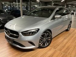 Hightechsilber Gebraucht 2024 Mercedes B200 Progressive Van / Kleinbus | 29.980 € (Guter Preis)