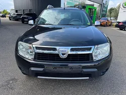 Schwarz Gebraucht 2011 Dacia Duster Lauréate SUV | 4.299 € (Fairer Preis)