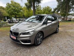 Grau Gebraucht 2015 BMW 220 Active Tourer Sport Line Van / Kleinbus | 12.800 € (Fairer Preis)