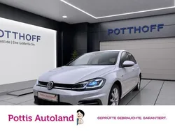 Weiß Gebraucht 2018 VW Golf VII Highline Limousine | 16.922 € (Fairer Preis)