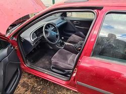 Rot Gebraucht 1994 Ford Mondeo Kombi | 599 €