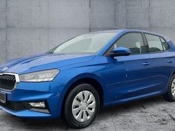 Blau Neu 2025 Skoda Fabia Essence Limousine | 18.970 € (Guter Preis)