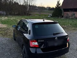 Schwarz Gebraucht 2015 Skoda Fabia Kleinwagen | 7.550 € (Etwas zu teuer)